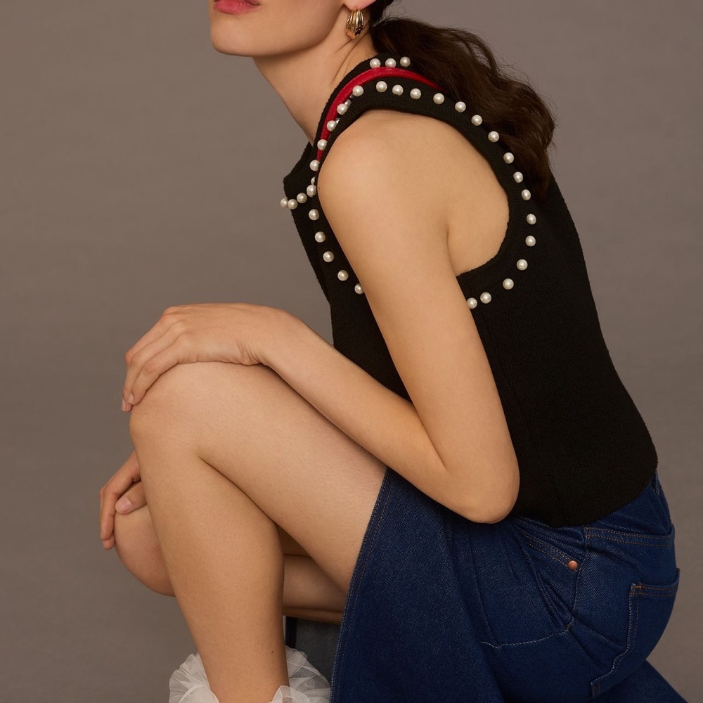 By Anthropologie Pearl Trim Cropped Sweater Tank